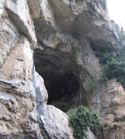 Пещеры Ломбривэ